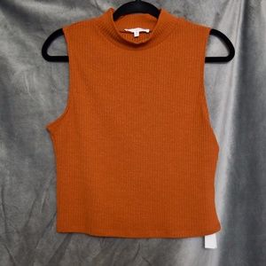 NEW Cropped Sleeve-Less Top